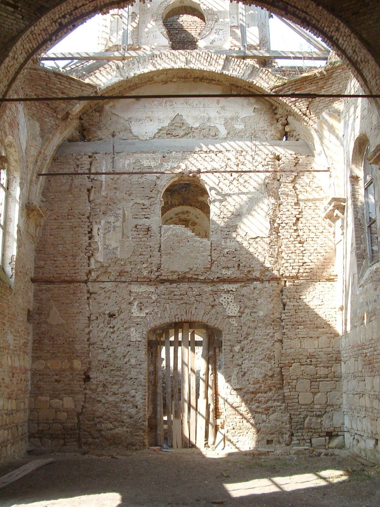 Фотографија из галерије Манастира Кувеждин, 2004 (7)